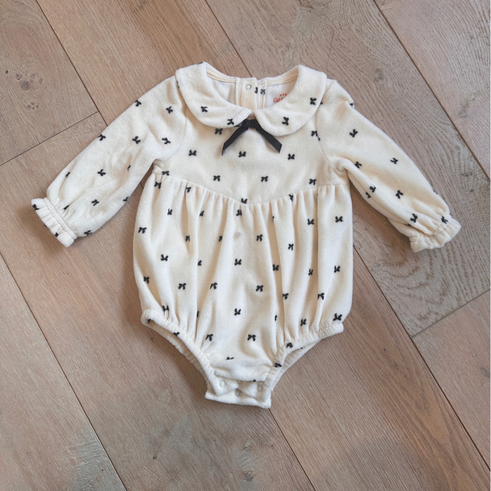 Cat & Jack Cream and Black Bow Print One Piece